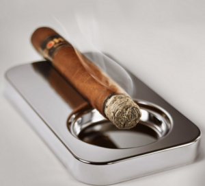 The Perfect Match: The Ultimate Cigar and Whiskey Pairings
